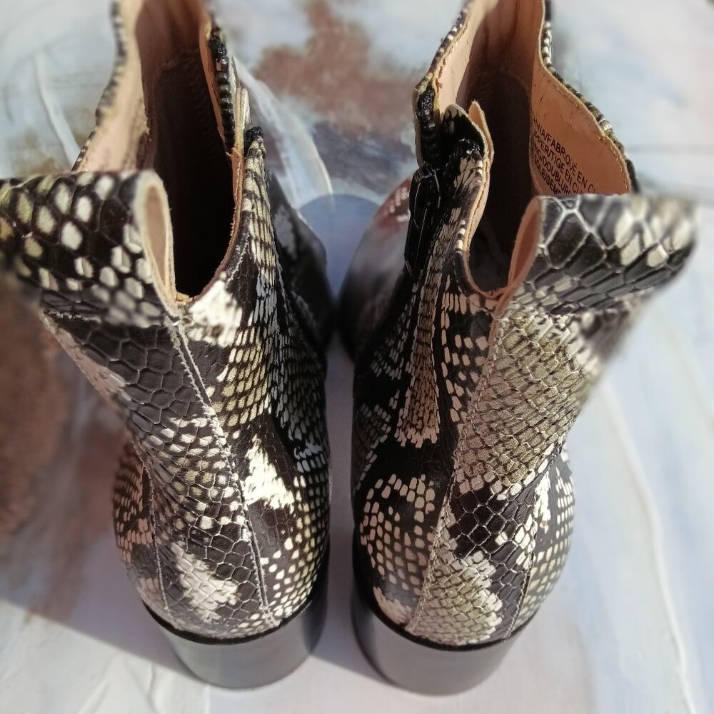 Snake skin boot for women, by Saks Fifth Avenue - Picture 3 of 4